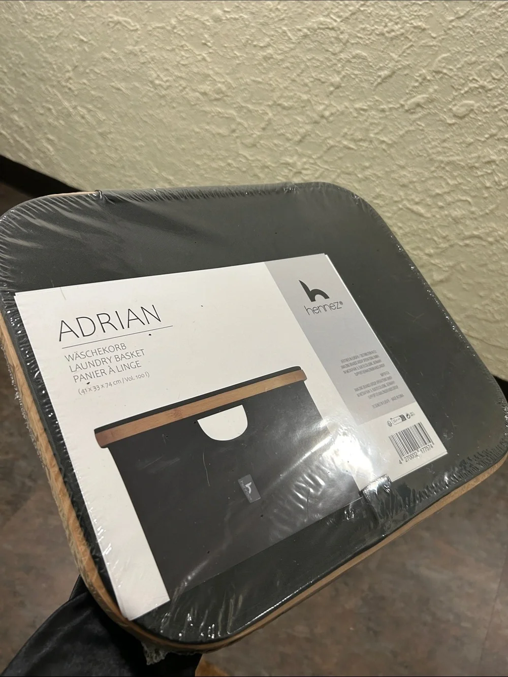 Hennez Adrian Black Canvas Laundry Basket with Wood Lid BRAND NEW FACTORY SEALED
